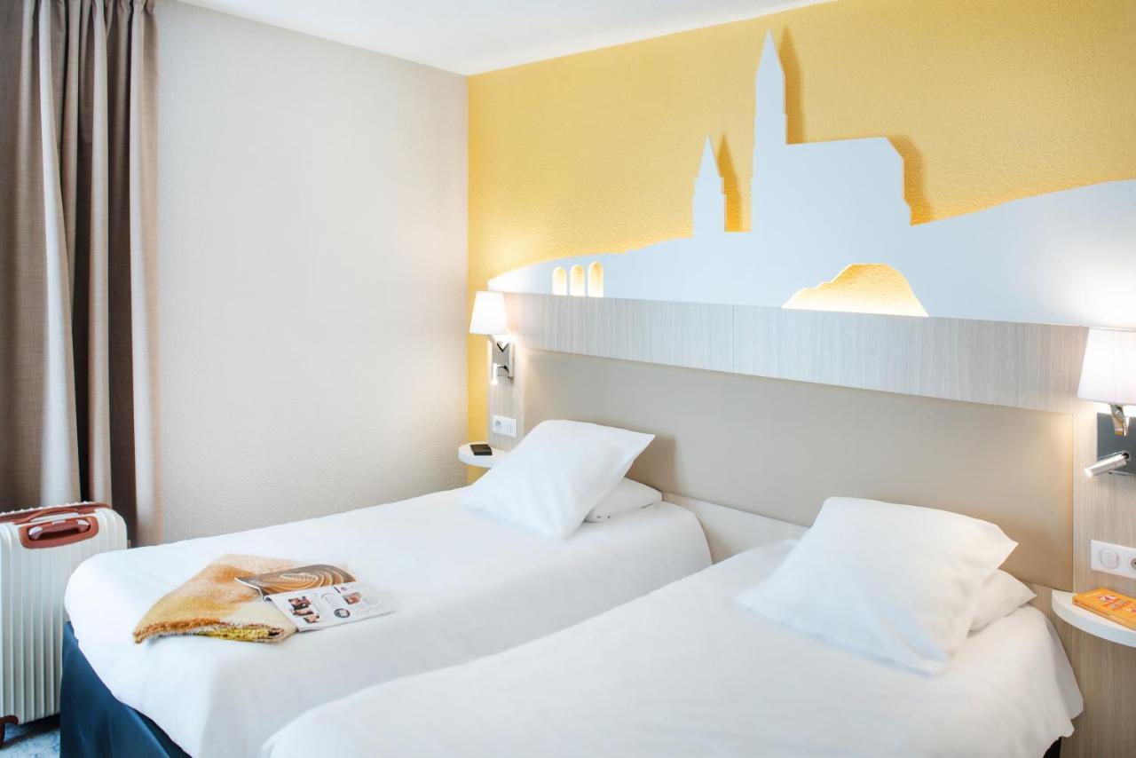 Hotel Saint Sauveur Lourdes Esterno foto