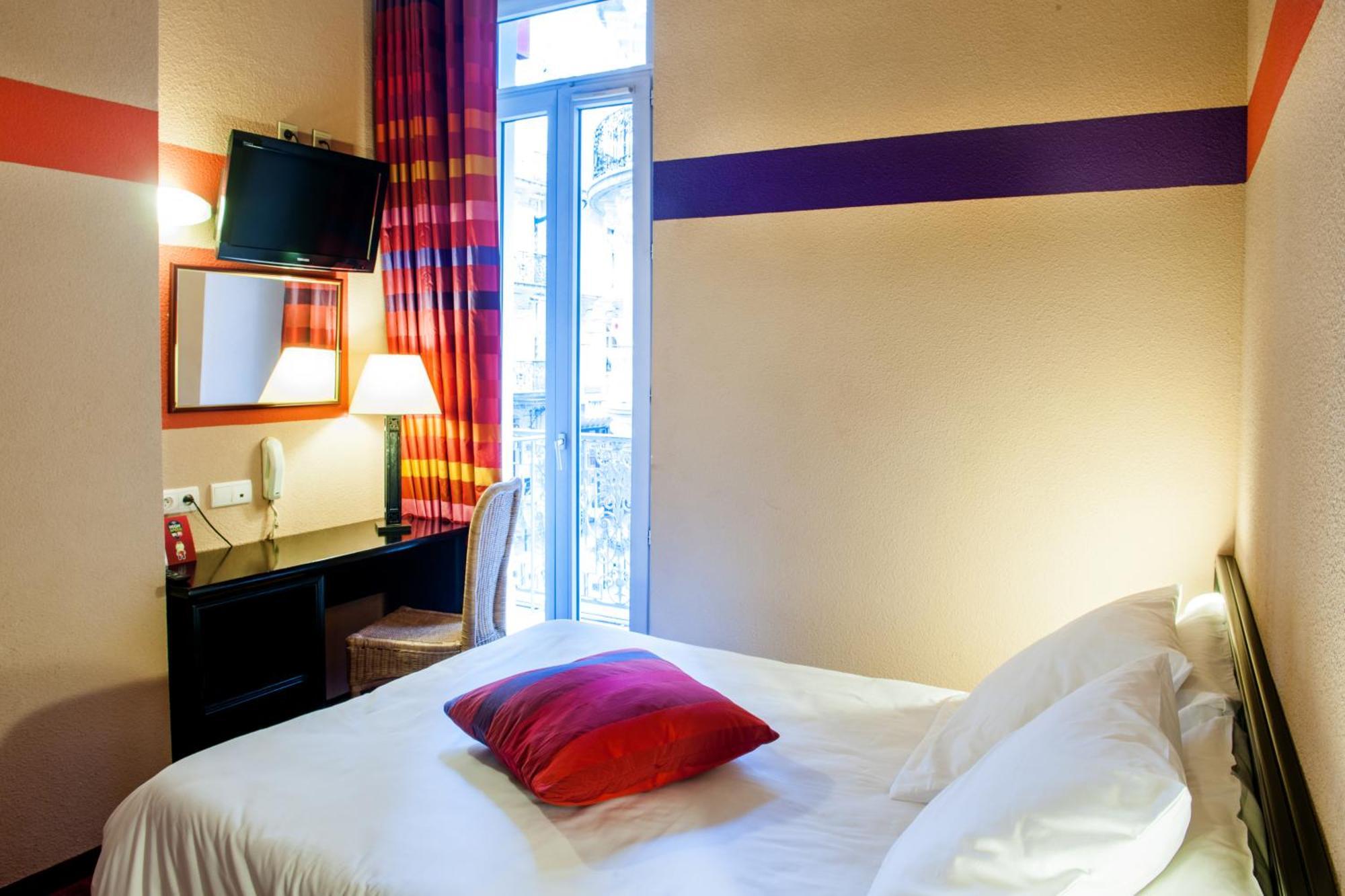Hotel Saint Sauveur Lourdes Esterno foto