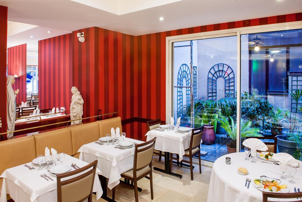 Hotel Saint Sauveur Lourdes Esterno foto